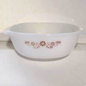Vtg Dynaware casserole dish brown daisy